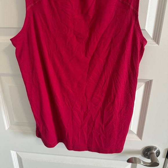 Peloton Raspberry Pink Sleeveless Workout Tank Top Size Extra Small Women’s - Picture 5 of 6